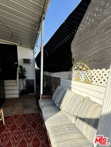 25000 Hawkbryn Avenue 88, Newhall (santa Clarita), CA 91321