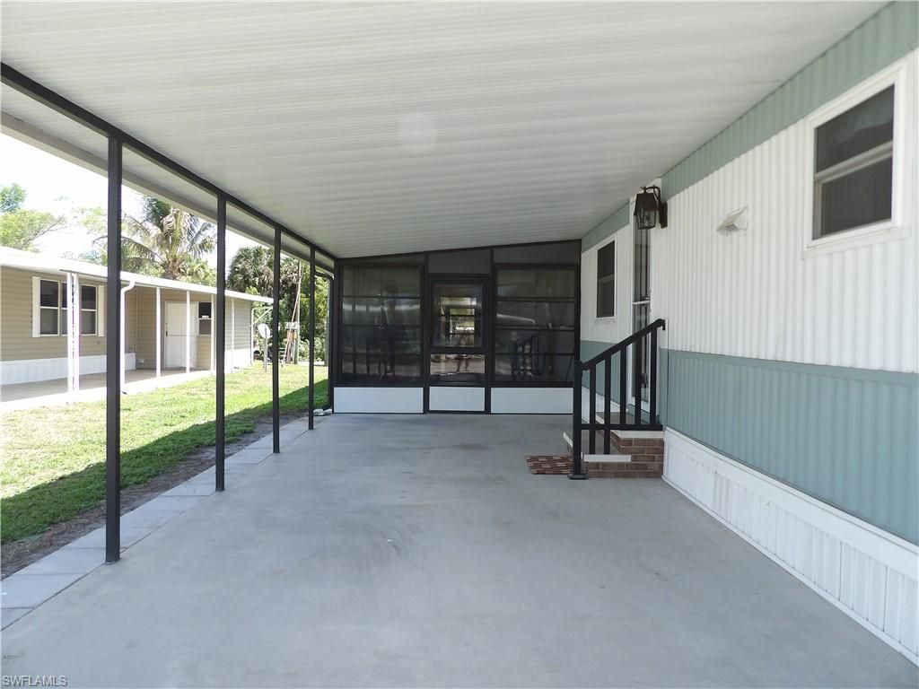 113 Lantern LN, NORTH FORT MYERS, FL 33917 — photo 2