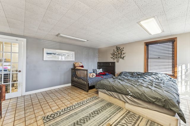 353 E Butterfield Road, Elmhurst, IL 60126