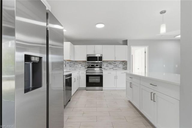 6152 Park RD, Fort Myers, FL 33908