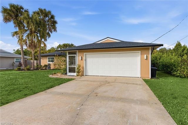 6152 Park RD, Fort Myers, FL 33908