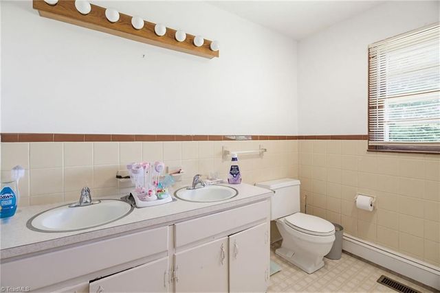 605 Clarksbury Church Road, Thomasville, NC 27360