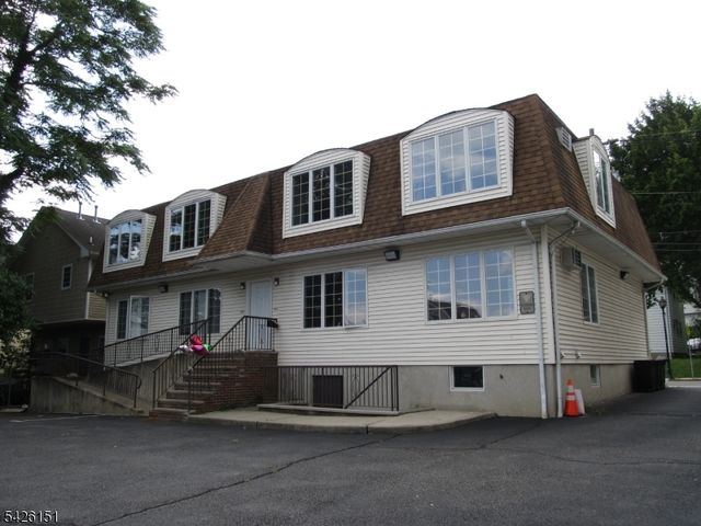 119 Valley Rd, Clifton City, NJ 07013