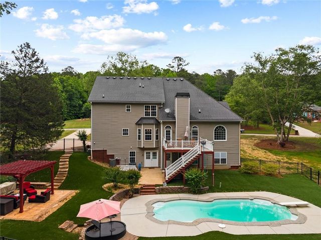 85 Costleys Bridge Drive, Oxford, GA 30054