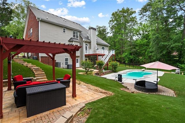 85 Costleys Bridge Drive, Oxford, GA 30054