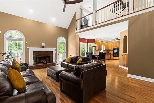 85 Costleys Bridge Drive, Oxford, GA 30054