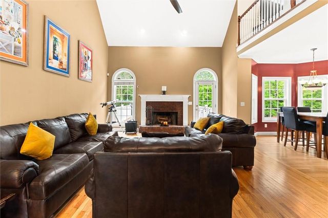 85 Costleys Bridge Drive, Oxford, GA 30054