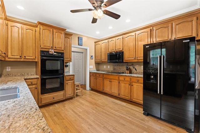 85 Costleys Bridge Drive, Oxford, GA 30054