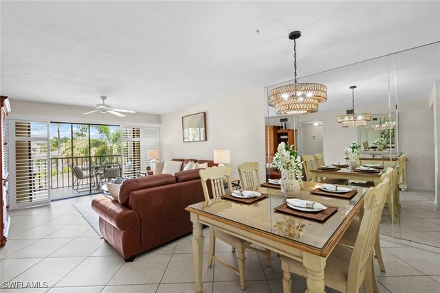 219 Fox Glen DR 1203, Naples, FL 34104