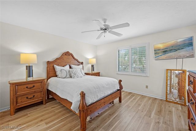 219 Fox Glen DR 1203, Naples, FL 34104