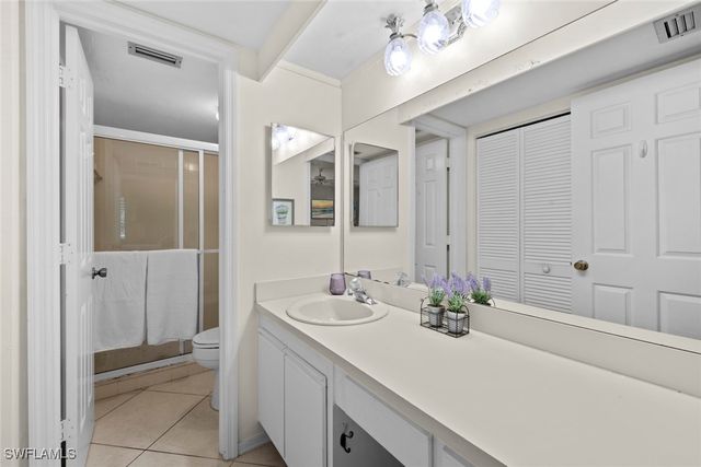 219 Fox Glen DR 1203, Naples, FL 34104