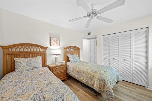 219 Fox Glen DR 1203, Naples, FL 34104