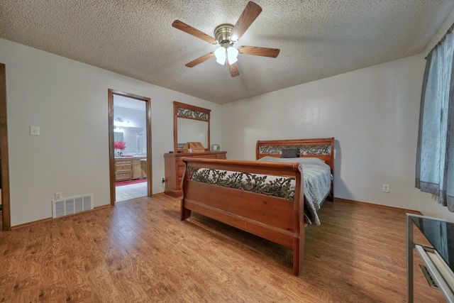 114 Hideaway Lane E, Hideaway, TX 75771