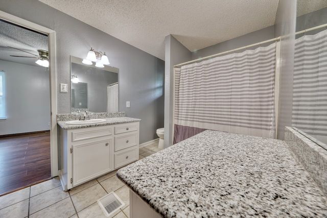 114 Hideaway Lane E, Hideaway, TX 75771