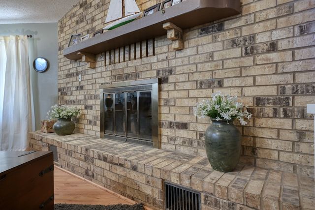 114 Hideaway Lane E, Hideaway, TX 75771