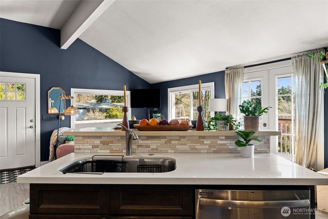 2827 NE Alder Street, Bremerton, WA 98310