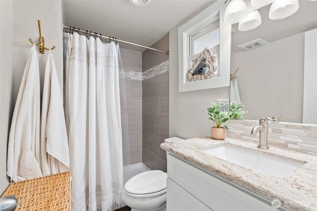 2827 NE Alder Street, Bremerton, WA 98310