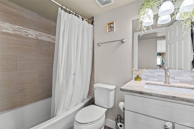 2827 NE Alder Street, Bremerton, WA 98310