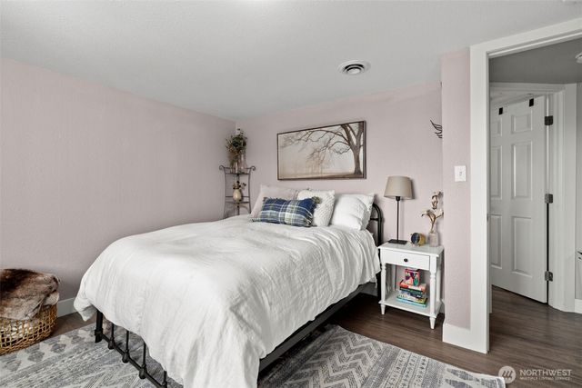 2827 NE Alder Street, Bremerton, WA 98310