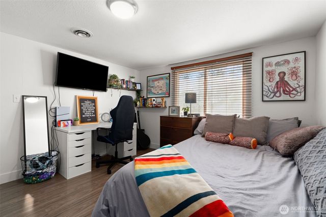 2827 NE Alder Street, Bremerton, WA 98310