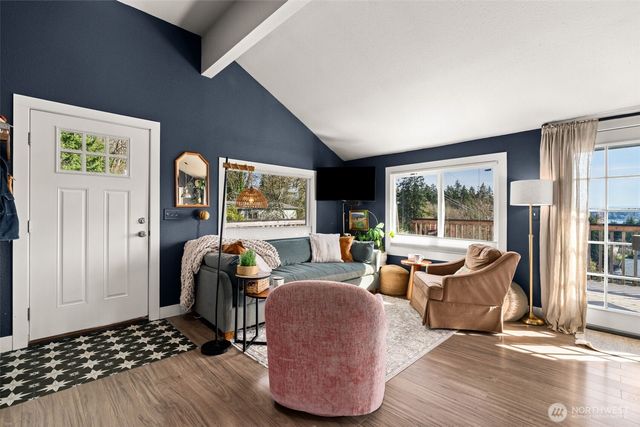 2827 NE Alder Street, Bremerton, WA 98310