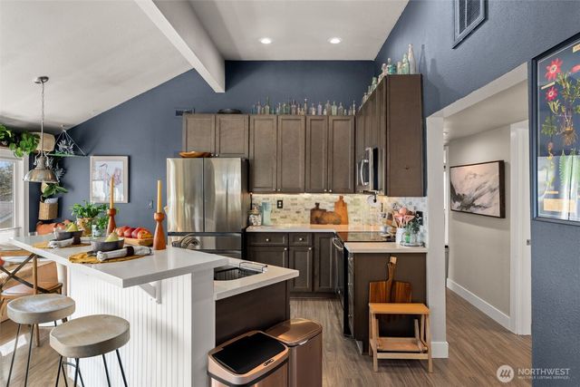 2827 NE Alder Street, Bremerton, WA 98310