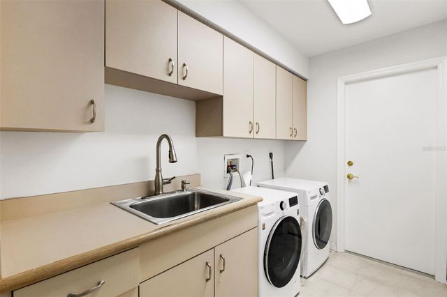 7242 VILLA D ESTE DRIVE, Sarasota, FL 34238