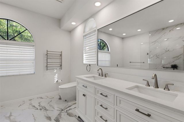 7242 VILLA D ESTE DRIVE, Sarasota, FL 34238