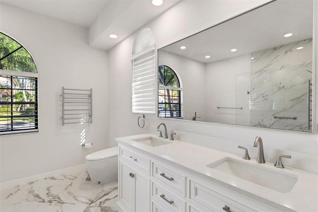 7242 VILLA D ESTE DRIVE, Sarasota, FL 34238