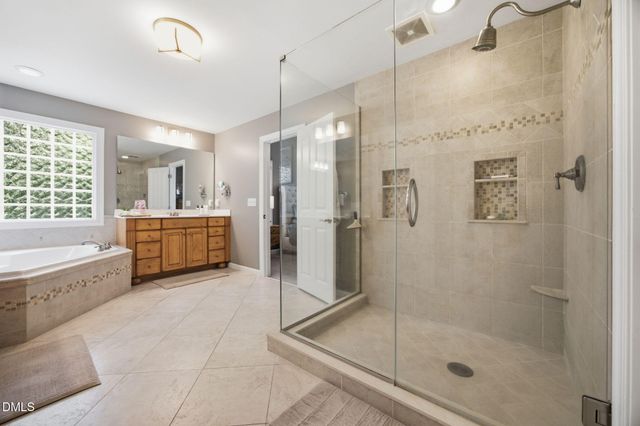 8009 Joshua Woods Drive, Wake Forest, NC 27587