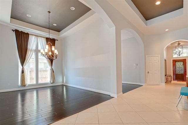 5422 Linden Rose Lane, Sugar Land, TX 77479