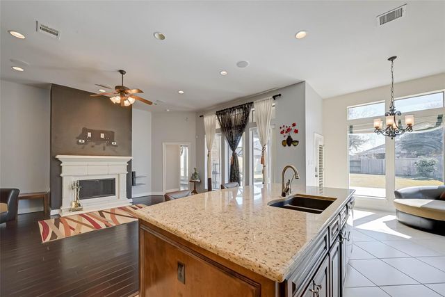 5422 Linden Rose Lane, Sugar Land, TX 77479