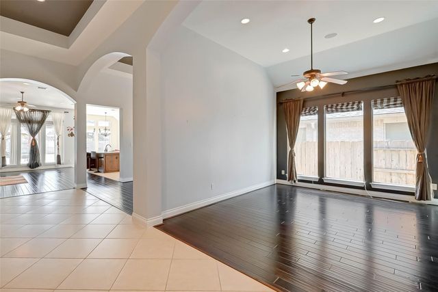 5422 Linden Rose Lane, Sugar Land, TX 77479