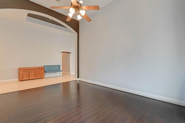 5422 Linden Rose Lane, Sugar Land, TX 77479