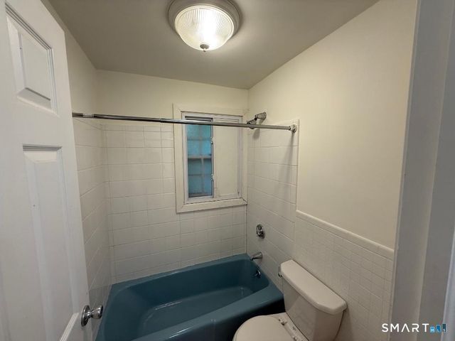 1218 Middle Turnpike West A, Manchester, CT 06040