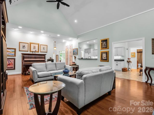 117 Inoli Circle, Brevard, NC 28712