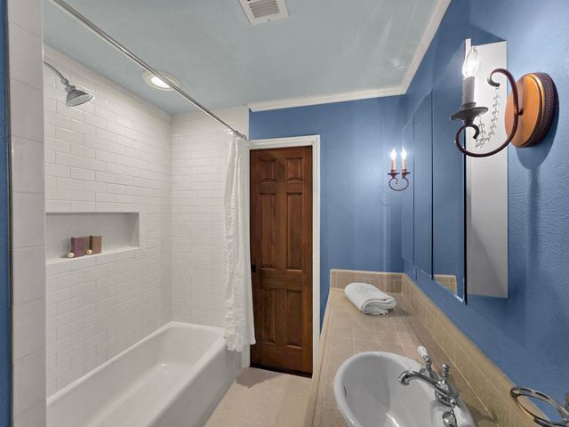 880 W Walton Road, Lumberton, TX 77657