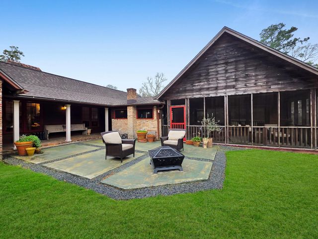 880 W Walton Road, Lumberton, TX 77657