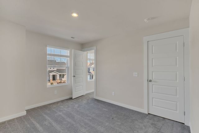 814 Nightingale Avenue, Hendersonville, TN 37075