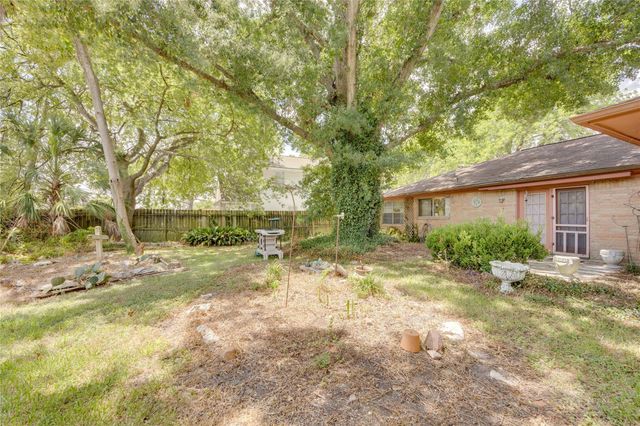 4503 Coachman Drive, Baytown, TX 77521