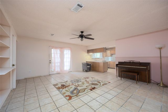 4503 Coachman Drive, Baytown, TX 77521