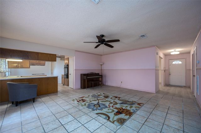 4503 Coachman Drive, Baytown, TX 77521
