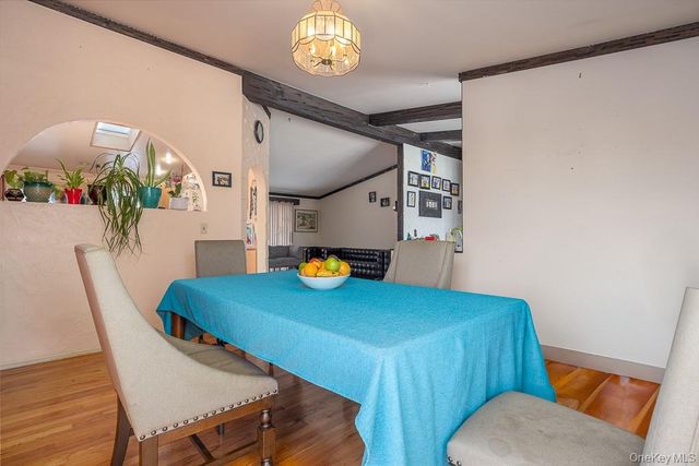 75 Tennyson Drive, Nanuet, NY 10954