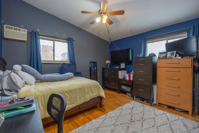 75 Tennyson Drive, Nanuet, NY 10954