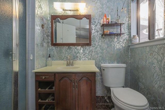 75 Tennyson Drive, Nanuet, NY 10954