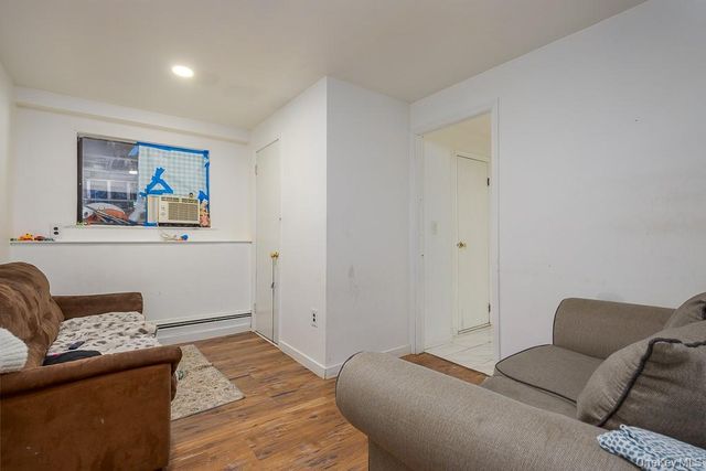 75 Tennyson Drive, Nanuet, NY 10954