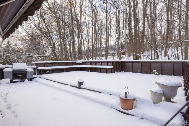 75 Tennyson Drive, Nanuet, NY 10954