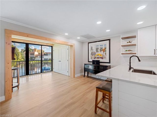 4105 19th PL 201, Cape Coral, FL 33904