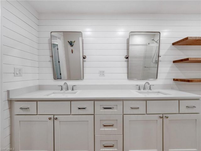 4105 19th PL 201, Cape Coral, FL 33904