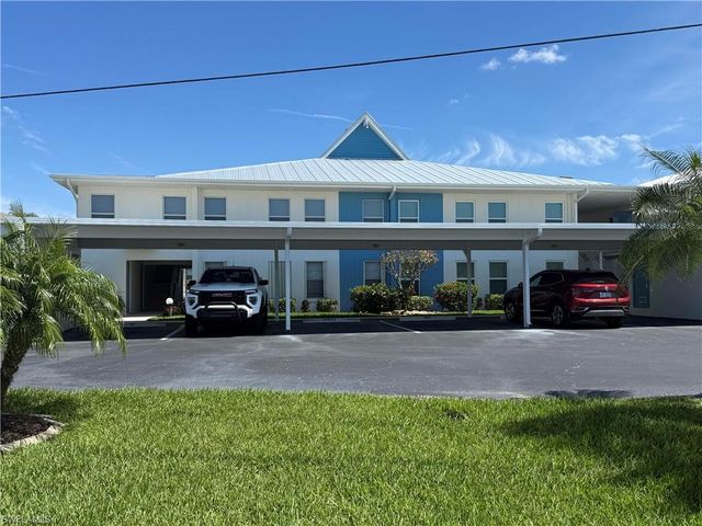 4105 19th PL 201, Cape Coral, FL 33904